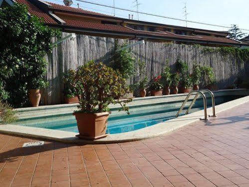 B&B Cottage Dei Consoli Sant'Agata Li Battiati Exterior foto
